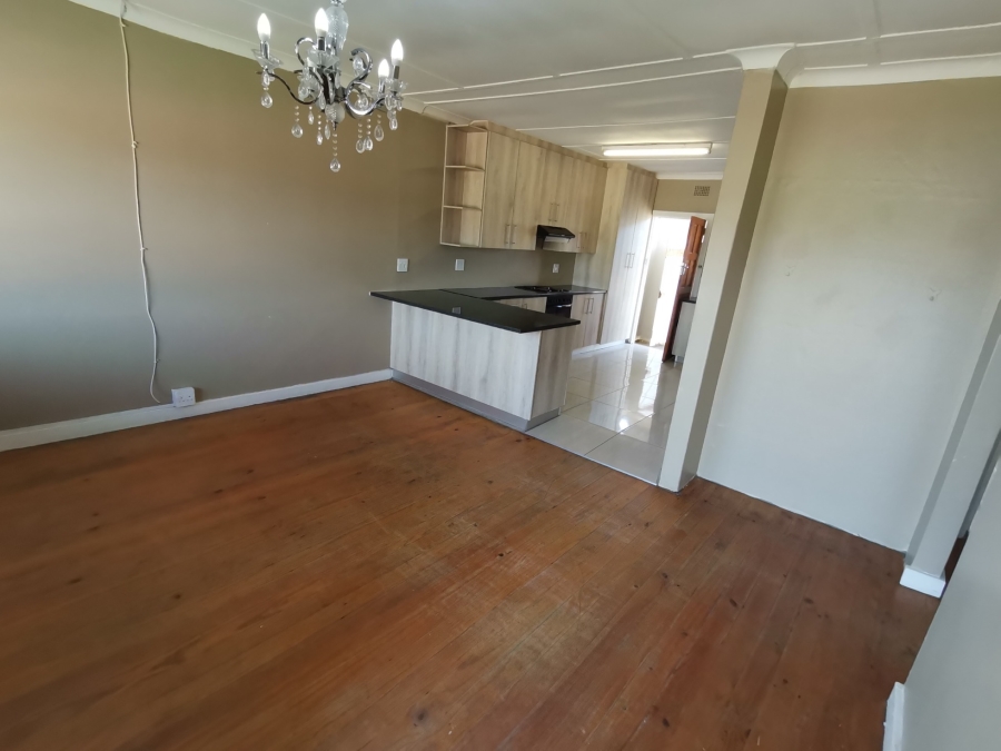 To Let 3 Bedroom Property for Rent in Stoneydrift Eastern Cape